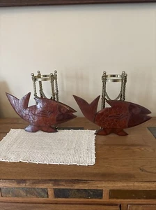 2 Vintage Wooden Fish Hand Carved Figure Folk Art Home Decorative - Picture 1 of 18