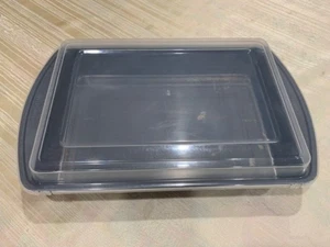 Wilton Bake It Better Sartén para Pasteles Oblonga Antiadherente 13 X 9 X 2 Rectángulo con Tapa - Imagen 1 de 4