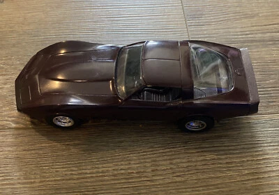 1982 CHEVROLET CORVETTE DARK CLARET PLASTIC PROMO MODEL JDPD3 - Image 1 of 4