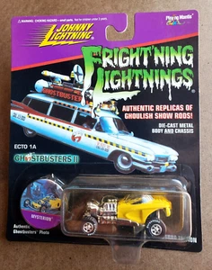 Johnny Lightning MYSTERION Yellow ECTO 1A GHOSTBUSTERS II FrightNing LightningRR - Picture 1 of 16