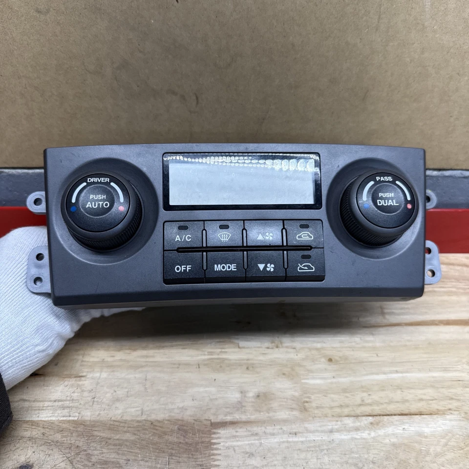 2007-2009 Kia Sorento HVAC AC Heat Climate Control OEM 97250-3E460 — 第 1/4 张图片