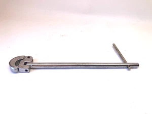 Llave de lavabo de 12" sin marca - Imagen 1 de 3