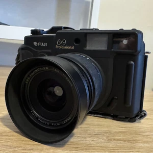 Fujifilm Fuji GSW690III 6x9 Medium Format 65mm - Picture 1 of 4