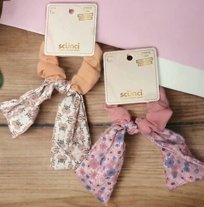 Scunci Set Of 2 Peach & White w/flowers and Pink & Blue w/ Flowers NEW - Picture 1 of 1