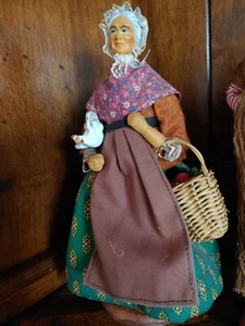 1982 French Provencal Figurine - Picture 1 of 3