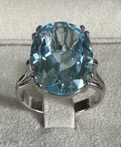 Solitaire Ring In 18Kt White Gold With Large Blue Topaz Ct. 11.50 - Picture 1 of 10
