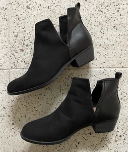Near New TORRID Slip On Black Ankle Boots - Size 11 WIDE ❤️ - Picture 1 of 4