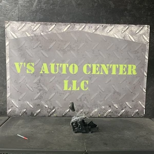 2006 Toyota Corolla Automatic Transmission Gear Shifter Selector OEM - Picture 1 of 6