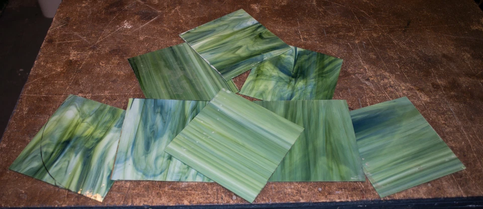 Scrap Stained Art Glass Tiles - Grass Green - GRA Foto 1 de 1