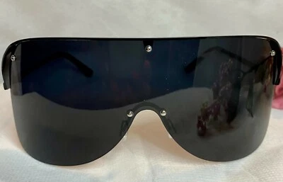 Gafas de sol protectoras de gran tamaño para mujer Foto 1 de 4