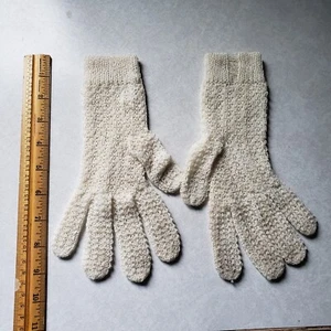 Vintage knitted gloves small hands off white ivory - Picture 1 of 4