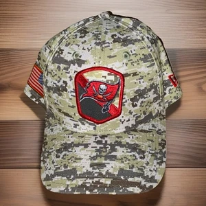 Tampa Bay Buccaneers Hat New Era 39Thirty Cap Camouflage Salute To Service M/L - Picture 1 of 2