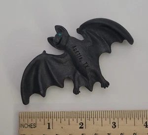 Austin Texas Black Bat Souvenir Refrigerator Magnet - Picture 1 of 2
