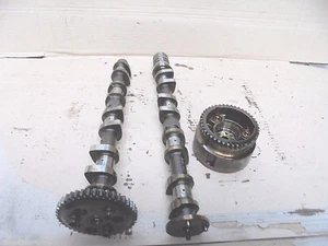 TOYOTA YARIS 2004 1.0 VVTI 1SZ-FE PAIR OF CAMSHAFTS - Picture 1 of 1