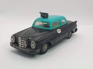 Mercedes Taxi Roman 1/35 - Foto 1 di 4