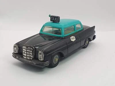 Mercedes Taxi Roman 1/35 - Immagine 1 di 4