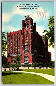 TUDOR ARMS HOTEL CLEVELAND OHIO postcard D6 - Picture 1 of 2