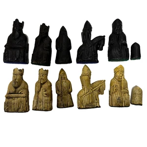 FAMOUS ISLE OF LEWIS CHESS SET - Picture 1 of 5