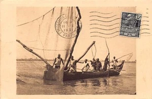 Chad - A fishing boat on the Chari River - Publ. R. Bègue 55 - Picture 1 of 2