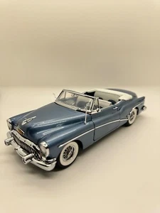 Danbury Mint 1953 Buick Skylark Blue 1:24 Scale w/Box + Inspection Slip - Picture 1 of 6