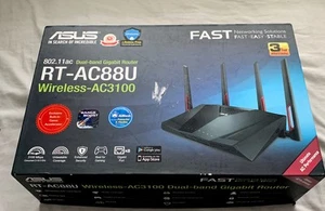 ASUS RT-AC88U AC3100 Dual Band Gigabit WiFi Gaming Router - Afbeelding 1 van 5