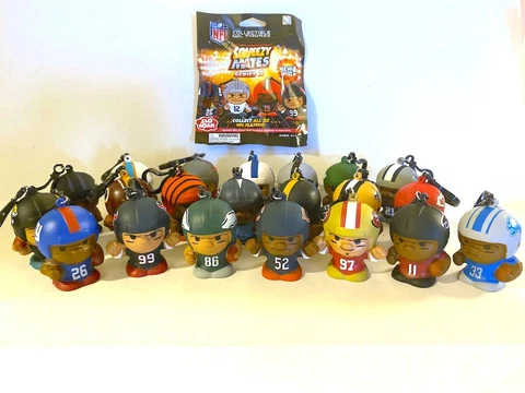 NFL 2019 SQUEEZY MATES Series 2 (YOU CHOOSE) Squishy Keychain Football Squeeze Cover