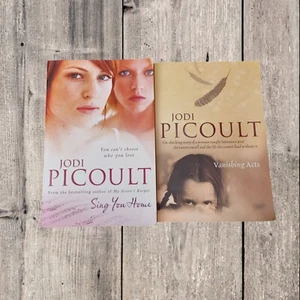 Jodi Picoult X 2 Large Paperback Book Bundle - Bild 1 von 1