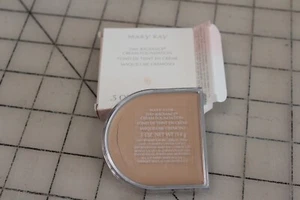 New Mary Kay Day Radiance Cream Foundation Buffed Ivory D Shaped ~ Fast Ship - Picture 1 of 3