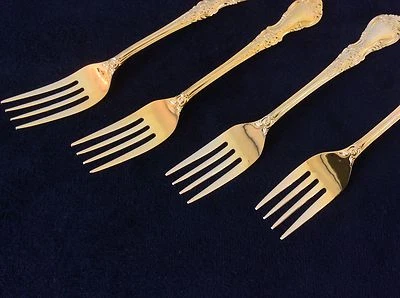 ELECTROPLATO DORADO VERSAILLES 1 JUEGO DE 4 TENEDORES DE CENA Foto 1 de 4