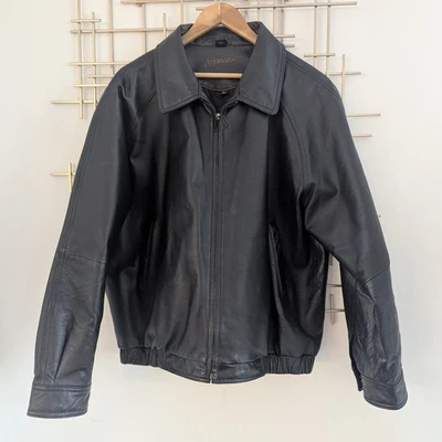 Chaqueta Bomber St Johns Bay Cuero Negra Para Hombre Talla XL Acolchada Forrada Cremallera Frontal Foto 1 de 4