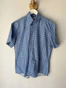 Camisa Ben Sherman Edición Limitada The Beatles AYUDA Manga Corta Azul Grande - Imagen 1 de 11