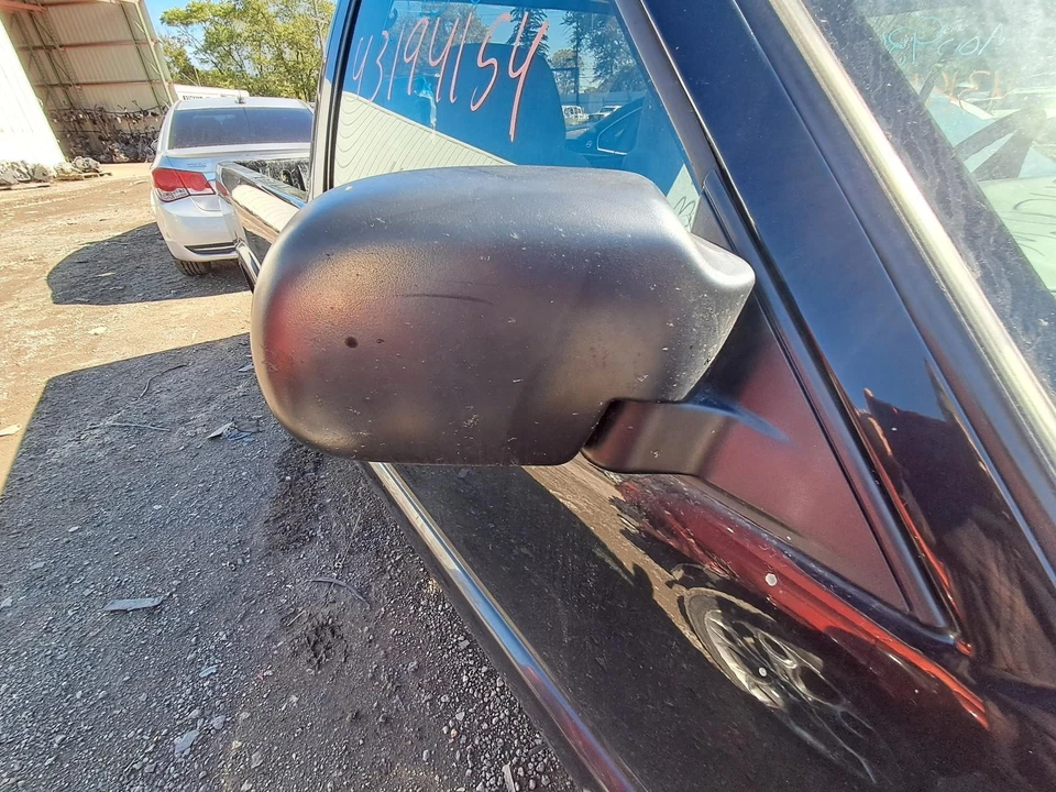 Espejo retrovisor derecho usado se adapta a: Chevrolet S10/s15/sonoma 2002 manual derecho grado A Foto 1 de 4