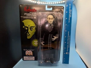 Figura Mego Horror 2019 8" Glow N The Dark Nosferatu con abrigo negro GITD - Imagen 1 de 3