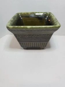 Hull Green Drip Footed Flower Pot Planter USA A2 - Picture 1 of 5