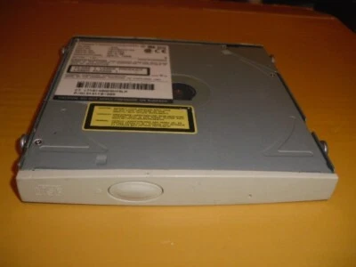 Vintage  Compaq  CD-ROM CD-224E-A44  P/N:1977047A-44 - Image 1 of 4