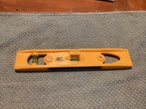 Plastic Pocket Level 3 Positions w/ Magnetic Strip Tool - 8" China - Picture 1 of 4
