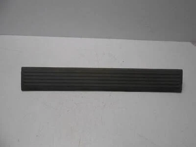 2004-2009 Dodge Durango SLT Front Left Driver Side Door Sill Trim Panel  - Image 1 of 4