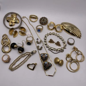 VTG Shiny Gold Tone Sparkly Rhinestone CZ Jewelry Bundle Lot Rings Brooch Retro - Picture 1 of 10