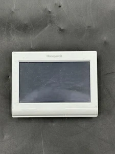 Honeywell RTH9580WF01 Wi-Fi Smart Thermostat Silver - Picture 1 of 8