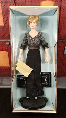 Muñeca retrato de porcelana de princesa Diana como nueva de Franklin princesa de ballenas NUEVA Foto 1 de 4