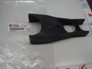 striscia scorri catena cruna pattino originale Yamaha TT600E TT600R  4GVF215100 - Imagen 1 de 3