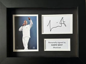 KANYE WEST HANDSIGNIERTE WEISSE KARTE IN A4 GERAHMTEM DISPLAY + NACHWEIS - Bild 1 von 1