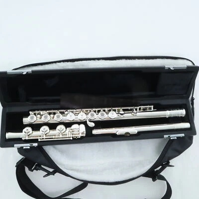 Selmer Model SFL611B Open Hole Intermediate Flute MINT CONDITION - Image 1 of 4