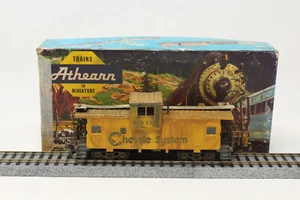 HO Athearn Caboose Chessie System B&O 335 Yellow Weathered RTR - Picture 1 of 9