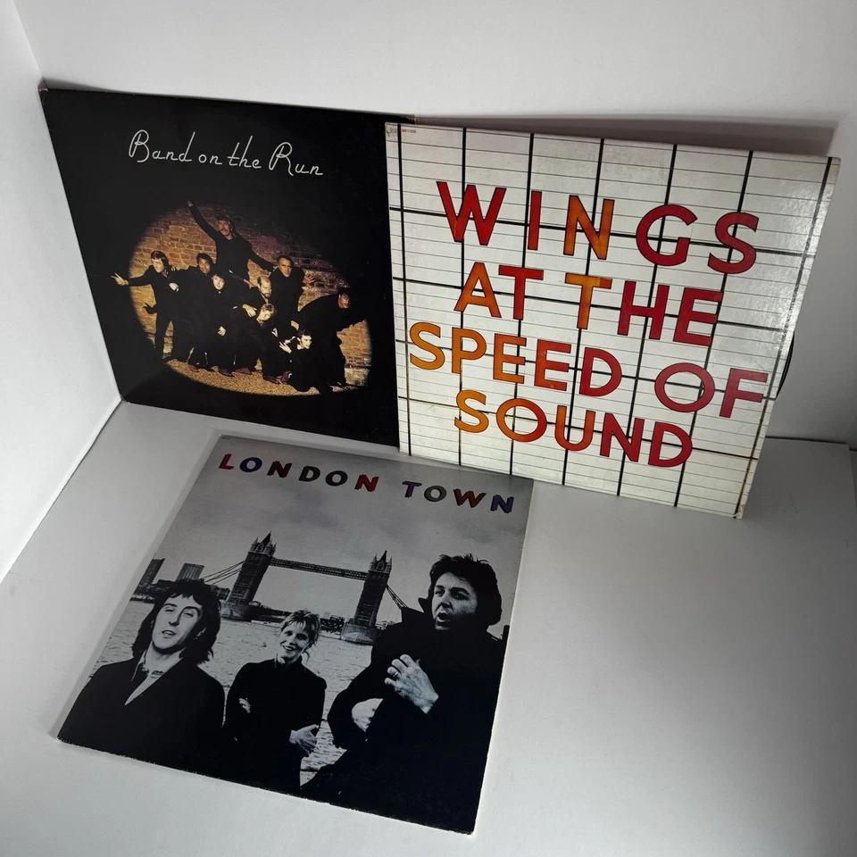 Paul McCartney Wings Band On The Run At The Speed Of Sound London Town LP Lot - Image 1 of 4