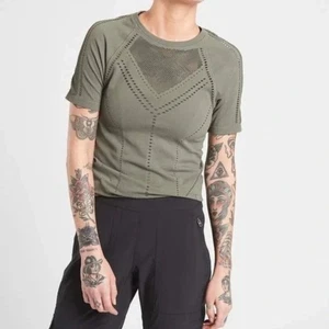 T-shirt Athleta Oxygen manica corta verde oliva taglia L taglio laser maglia a costine - Foto 1 di 11