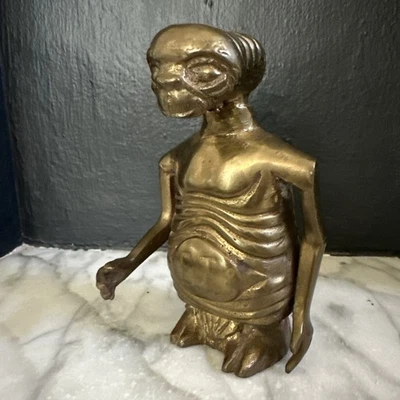 👽Rare E.T. Extraterrestrial 4” Brass Figurine - Vintage 🛸 - Image 1 of 4