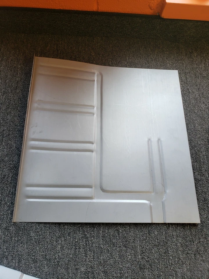 Ford Maverick y Mercury Comet 1971-77 lado del conductor panel de piso delantero nuevo Foto 1 de 2