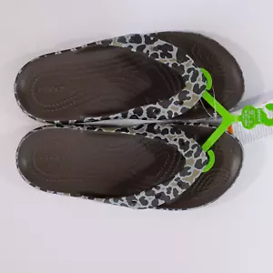 Crocs Sandals Classic Animal Print Flip Flops 208615-2BY M3 W5 - Picture 1 of 7