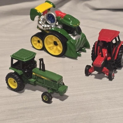 ertl John Deere & Tonka Lot Of 3 4450, Fantasy Farm Tractors - Image 1 of 4